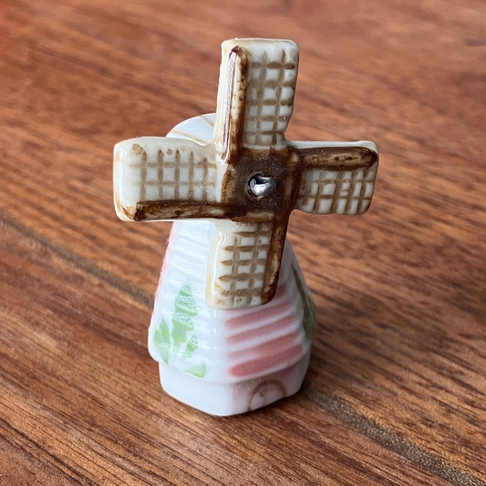 Handcrafted Thailand Miniature Ceramic Windmill Figurine Pink White 2.25‎ Inch